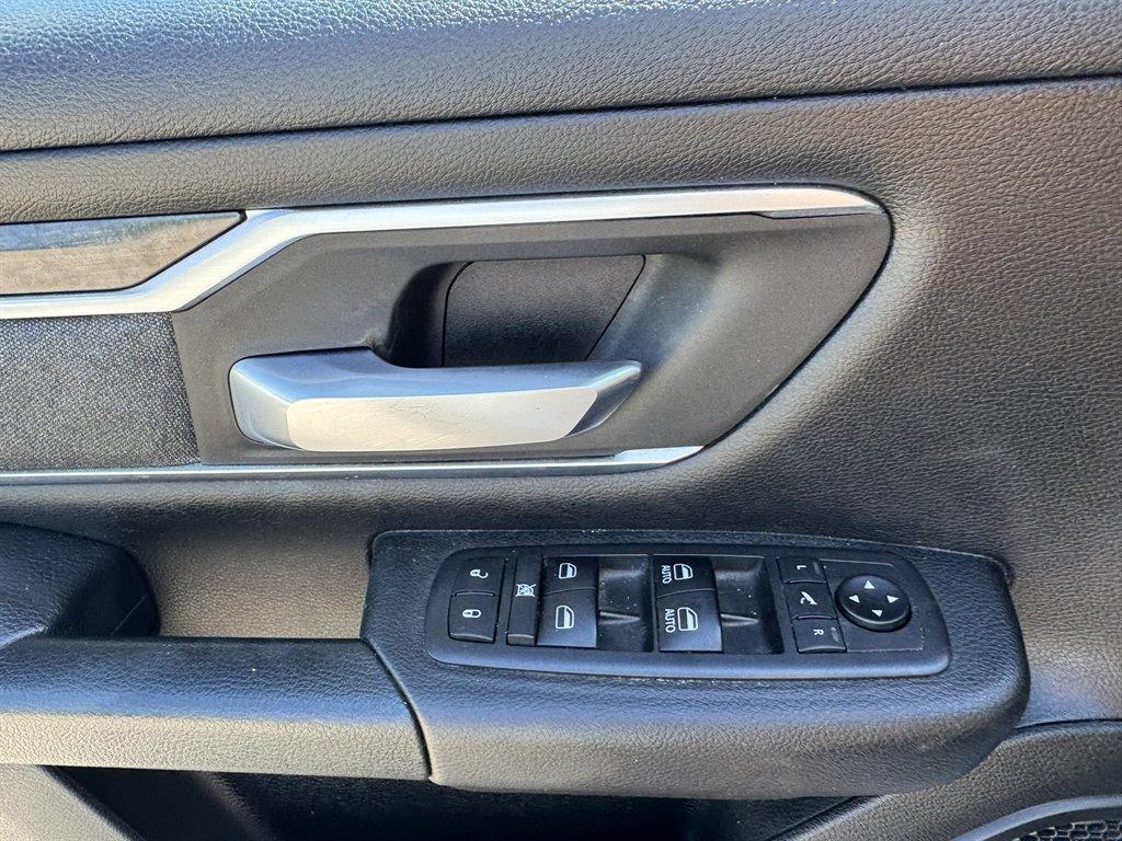 2019 White /Grey Ram 1500 (1C6RREFT7KN) with an 5.7l V8 Smpi Hemi 5.7l engine, Automatic transmission, located at 745 East Steele Rd., West Columbia, SC, 29170, (803) 755-9148, 33.927212, -81.148483 - Photo#18