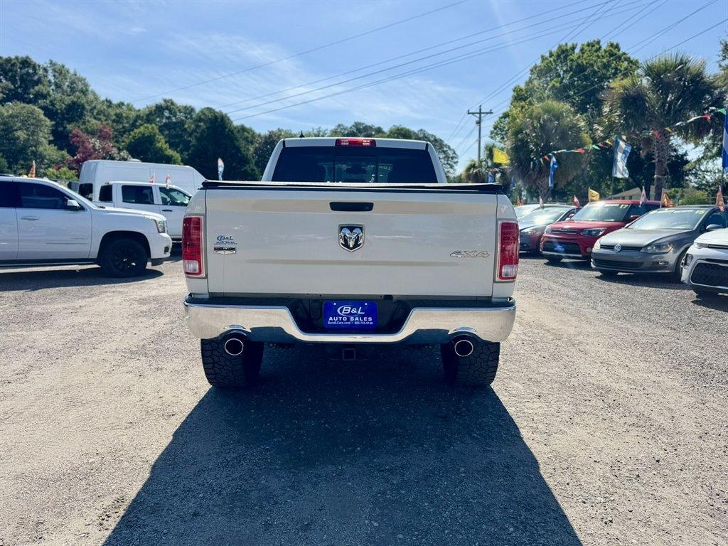 2016 White /Black Ram 1500 (1C6RR7VT5GS) with an 5.7l V8 Smpi Hemi 5.7l engine, Automatic transmission, located at 745 East Steele Rd., West Columbia, SC, 29170, (803) 755-9148, 33.927212, -81.148483- Photo#4
