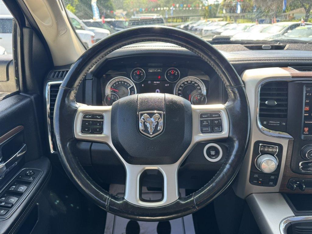 2016 White /Black Ram 1500 (1C6RR7VT5GS) with an 5.7l V8 Smpi Hemi 5.7l engine, Automatic transmission, located at 745 East Steele Rd., West Columbia, SC, 29170, (803) 755-9148, 33.927212, -81.148483- Photo#7