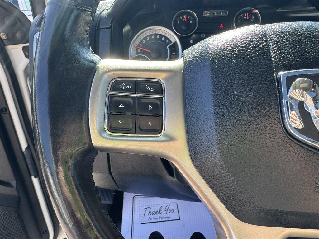 2016 White /Black Ram 1500 (1C6RR7VT5GS) with an 5.7l V8 Smpi Hemi 5.7l engine, Automatic transmission, located at 745 East Steele Rd., West Columbia, SC, 29170, (803) 755-9148, 33.927212, -81.148483- Photo#8