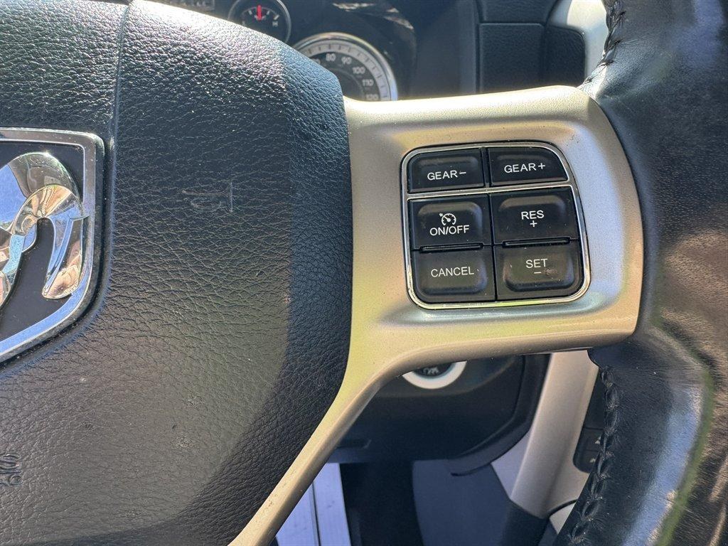 2016 White /Black Ram 1500 (1C6RR7VT5GS) with an 5.7l V8 Smpi Hemi 5.7l engine, Automatic transmission, located at 745 East Steele Rd., West Columbia, SC, 29170, (803) 755-9148, 33.927212, -81.148483- Photo#9