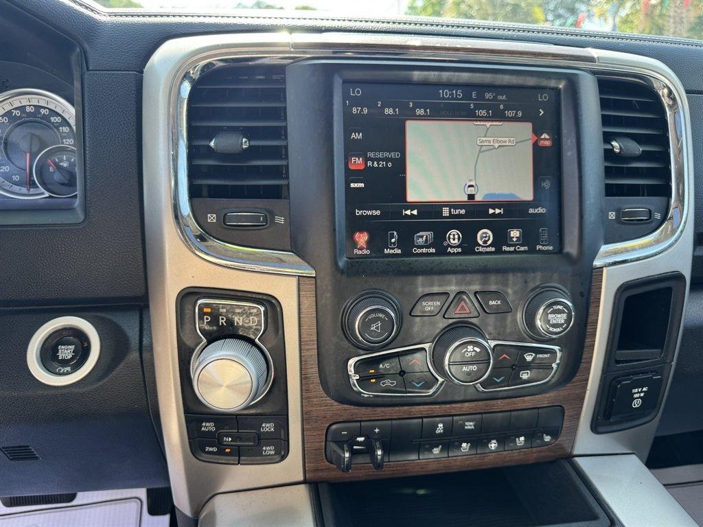 2016 White /Black Ram 1500 (1C6RR7VT5GS) with an 5.7l V8 Smpi Hemi 5.7l engine, Automatic transmission, located at 745 East Steele Rd., West Columbia, SC, 29170, (803) 755-9148, 33.927212, -81.148483- Photo#13
