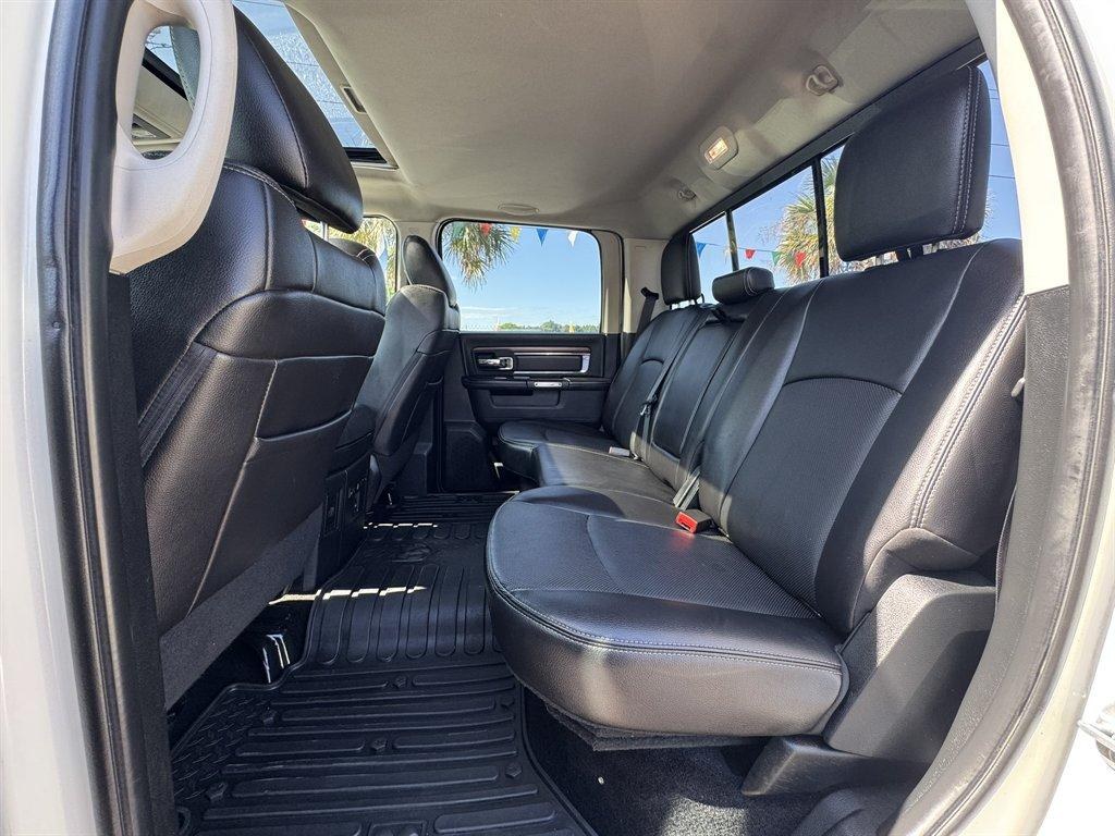 2016 White /Black Ram 1500 (1C6RR7VT5GS) with an 5.7l V8 Smpi Hemi 5.7l engine, Automatic transmission, located at 745 East Steele Rd., West Columbia, SC, 29170, (803) 755-9148, 33.927212, -81.148483- Photo#23