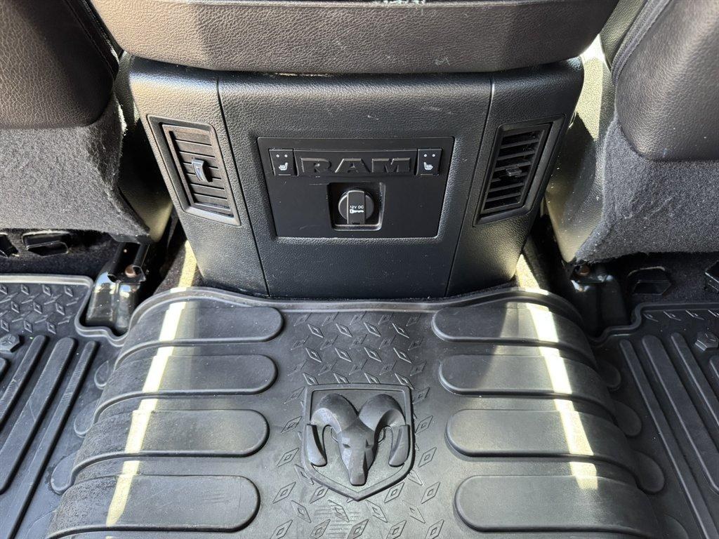 2016 White /Black Ram 1500 (1C6RR7VT5GS) with an 5.7l V8 Smpi Hemi 5.7l engine, Automatic transmission, located at 745 East Steele Rd., West Columbia, SC, 29170, (803) 755-9148, 33.927212, -81.148483- Photo#24