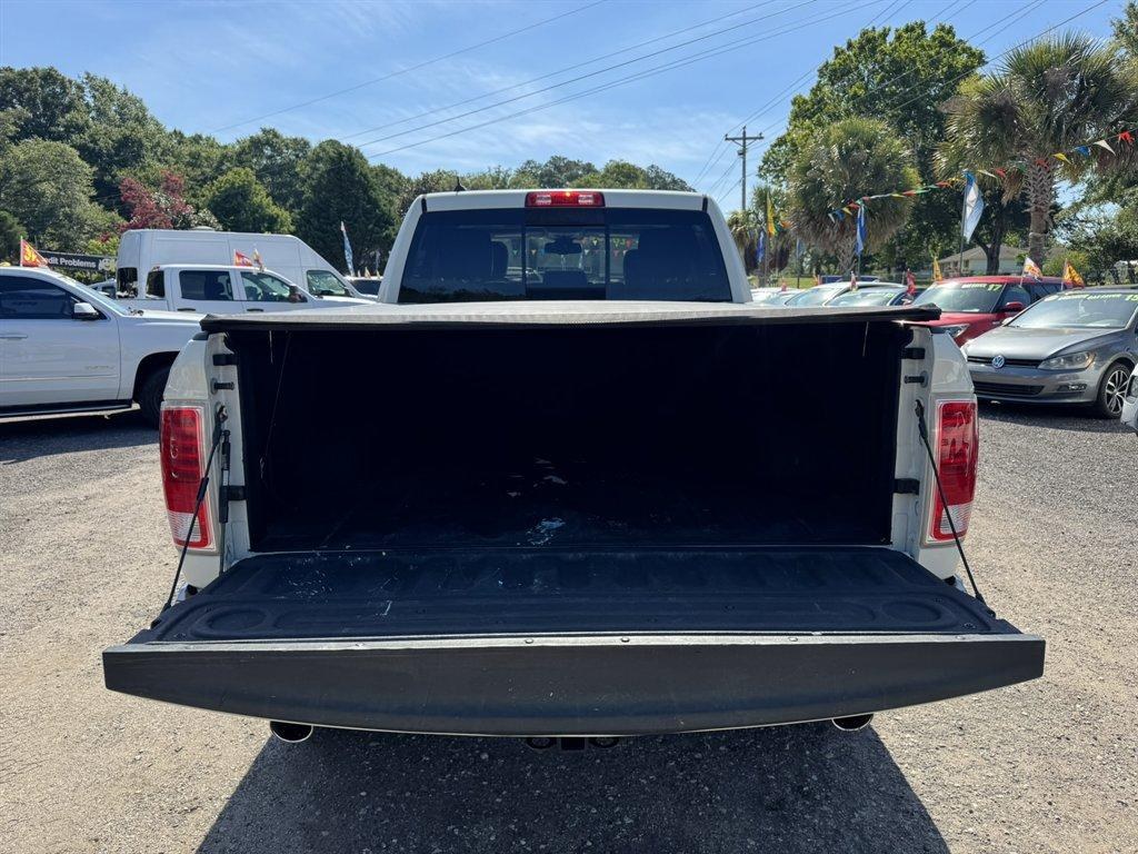 2016 White /Black Ram 1500 (1C6RR7VT5GS) with an 5.7l V8 Smpi Hemi 5.7l engine, Automatic transmission, located at 745 East Steele Rd., West Columbia, SC, 29170, (803) 755-9148, 33.927212, -81.148483- Photo#32