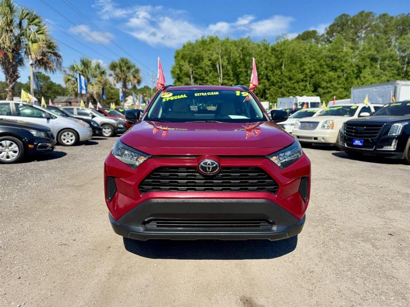 2019 Burgundy /Taupe Toyota RAV4 (2T3H1RFVXKW) with an 2.5l I-4 DI Dohc 2.5l engine, Automatic transmission, located at 745 East Steele Rd., West Columbia, SC, 29170, (803) 755-9148, 33.927212, -81.148483 - Photo#1