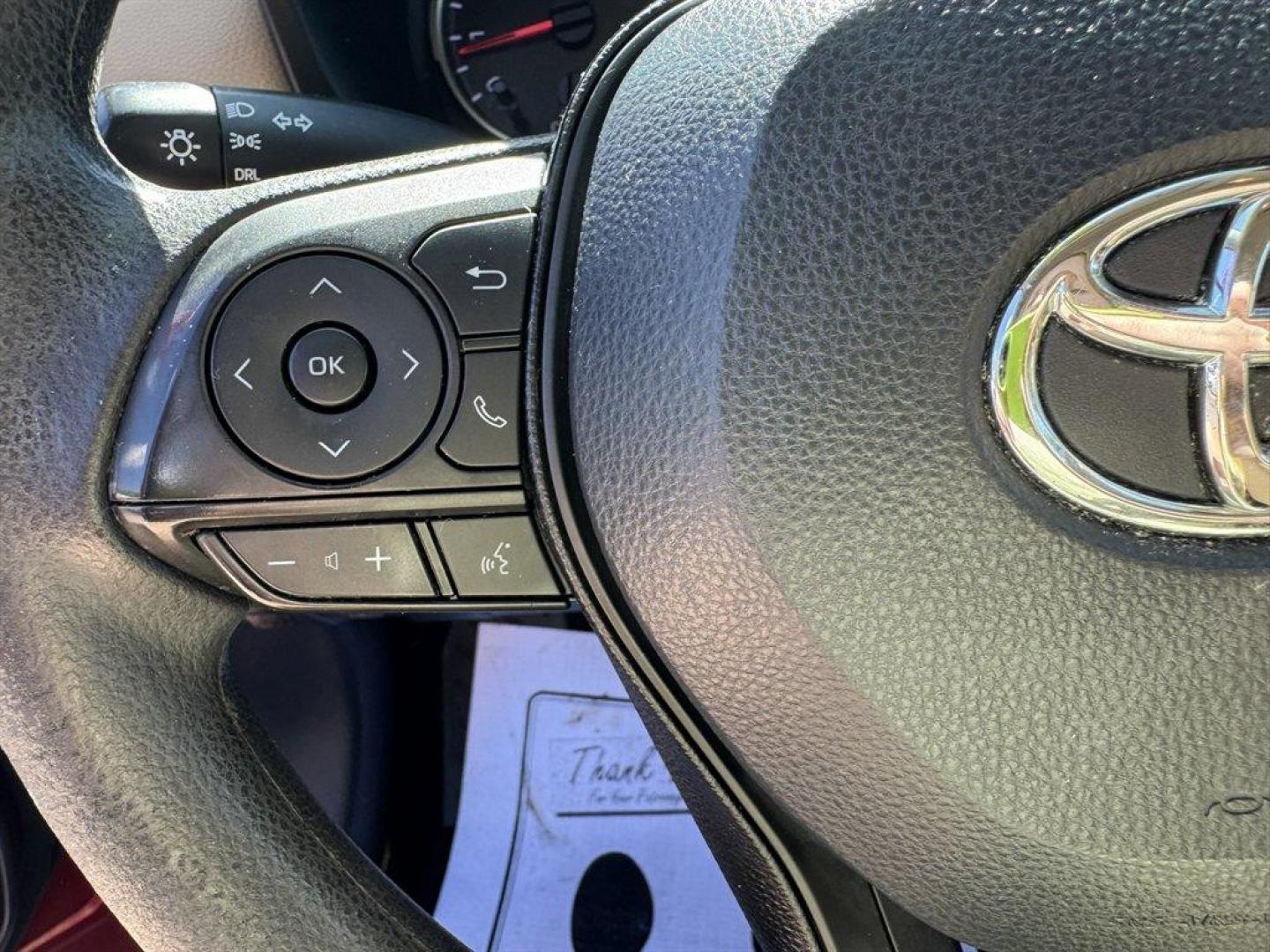 2019 Burgundy /Taupe Toyota RAV4 (2T3H1RFVXKW) with an 2.5l I-4 DI Dohc 2.5l engine, Automatic transmission, located at 745 East Steele Rd., West Columbia, SC, 29170, (803) 755-9148, 33.927212, -81.148483 - Photo#8