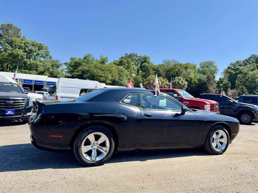 2016 Black /Black Dodge Challenger (2C3CDZAG2GH) with an 3.6l V6 MPI Dohc VVT Flex engine, Automatic transmission, located at 745 East Steele Rd., West Columbia, SC, 29170, (803) 755-9148, 33.927212, -81.148483 - Photo#3