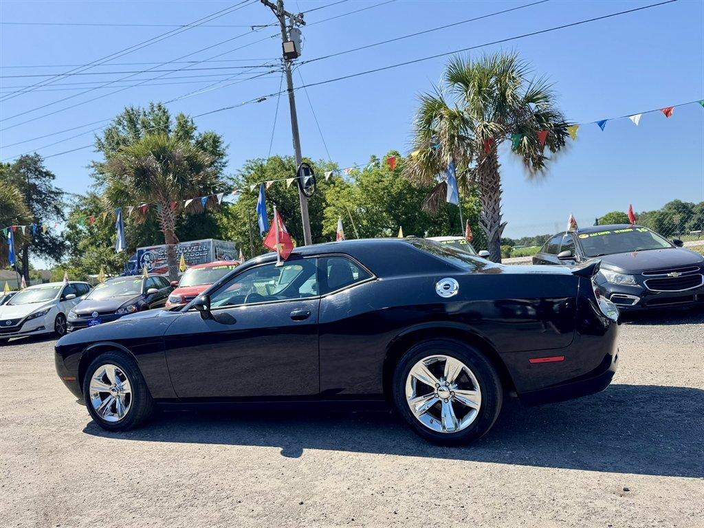 2016 Black /Black Dodge Challenger (2C3CDZAG2GH) with an 3.6l V6 MPI Dohc VVT Flex engine, Automatic transmission, located at 745 East Steele Rd., West Columbia, SC, 29170, (803) 755-9148, 33.927212, -81.148483 - Photo#5