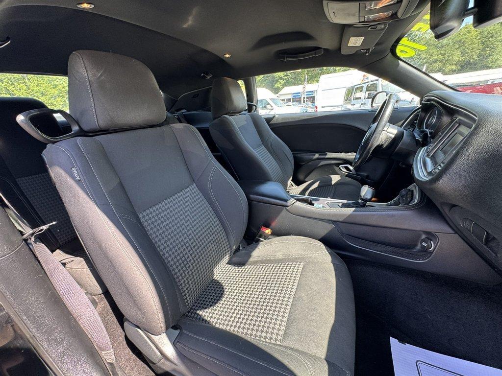 2016 Black /Black Dodge Challenger (2C3CDZAG2GH) with an 3.6l V6 MPI Dohc VVT Flex engine, Automatic transmission, located at 745 East Steele Rd., West Columbia, SC, 29170, (803) 755-9148, 33.927212, -81.148483 - Photo#20
