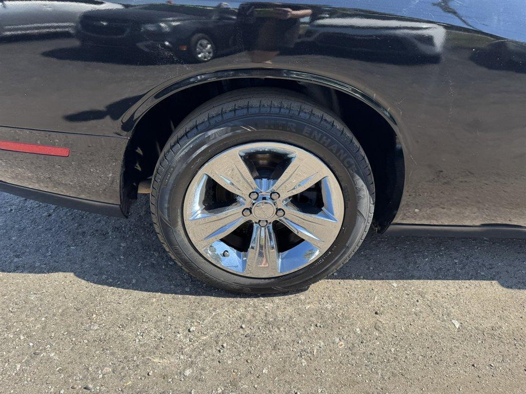 2016 Black /Black Dodge Challenger (2C3CDZAG2GH) with an 3.6l V6 MPI Dohc VVT Flex engine, Automatic transmission, located at 745 East Steele Rd., West Columbia, SC, 29170, (803) 755-9148, 33.927212, -81.148483 - Photo#22