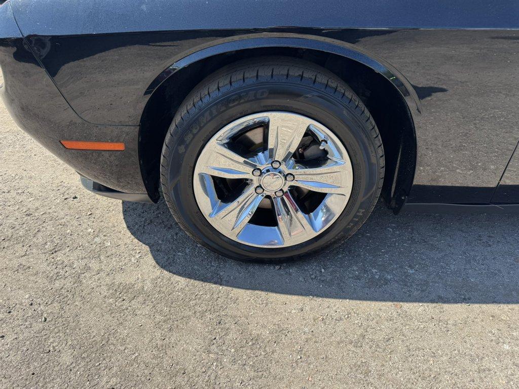 2016 Black /Black Dodge Challenger (2C3CDZAG2GH) with an 3.6l V6 MPI Dohc VVT Flex engine, Automatic transmission, located at 745 East Steele Rd., West Columbia, SC, 29170, (803) 755-9148, 33.927212, -81.148483 - Photo#24