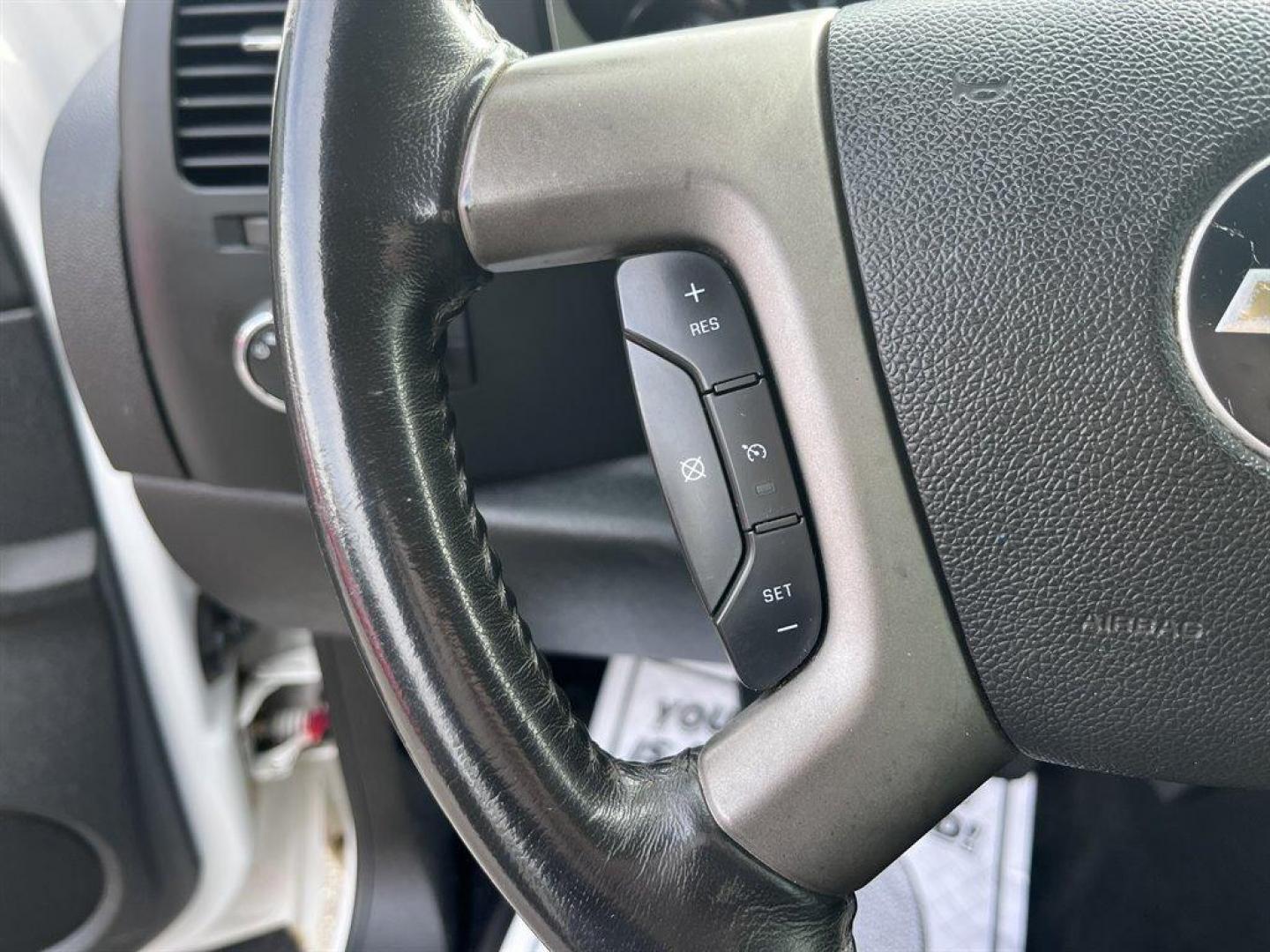 2010 White /Grey Chevrolet Silverado 1500 (1GCSKSE37AZ) with an 5.3l V8 SFI Flex 5.3l engine, Automatic transmission, located at 745 East Steele Rd., West Columbia, SC, 29170, (803) 755-9148, 33.927212, -81.148483 - Special Internet Price! 2010 Chevrolet Silverado with AM/FM stereo with MP3 compatible, Air conditioning, Cruise control, Front 40/20/40 split-bench, Rear 60/40 folding bench, Keyless entry, Powered windows, Powered door locks, Plus more! - Photo#6