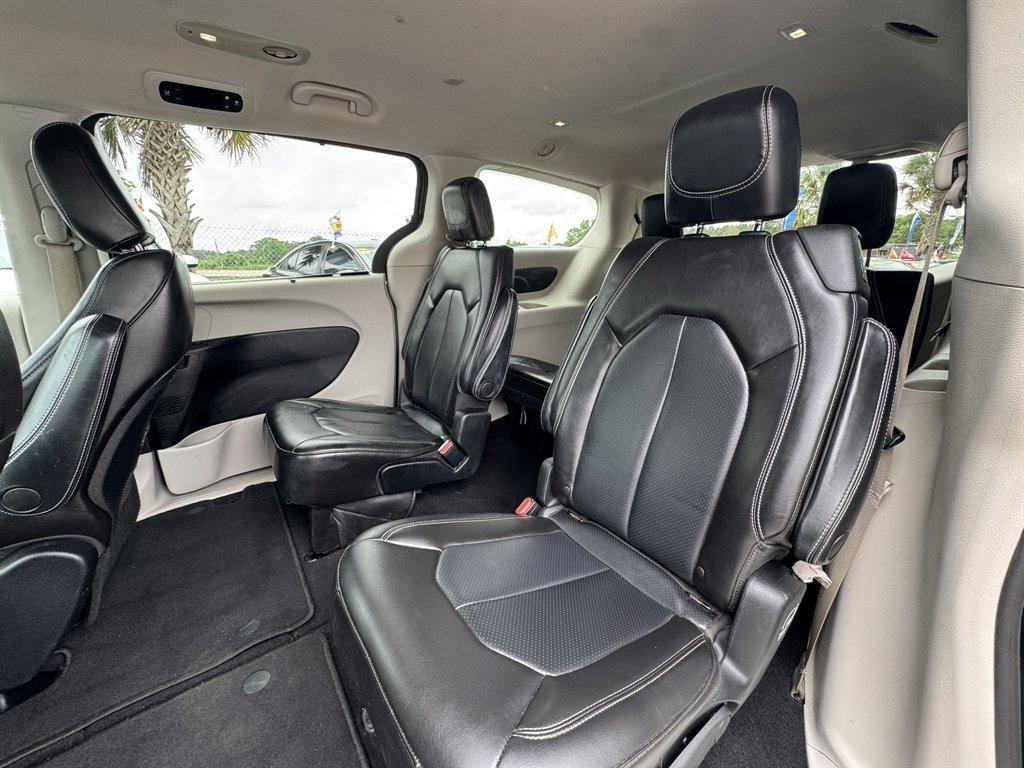 2021 Grey /Black Chrysler Voyager (2C4RC1DG8MR) with an 3.6l V6 MPI Dohc VVT Flex engine, Automatic transmission, located at 745 East Steele Rd., West Columbia, SC, 29170, (803) 755-9148, 33.927212, -81.148483 - Photo#21