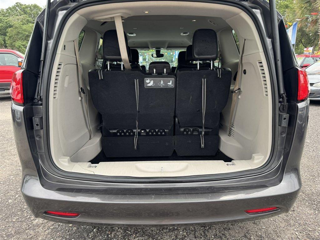 2021 Grey /Black Chrysler Voyager (2C4RC1DG8MR) with an 3.6l V6 MPI Dohc VVT Flex engine, Automatic transmission, located at 745 East Steele Rd., West Columbia, SC, 29170, (803) 755-9148, 33.927212, -81.148483 - Photo#26