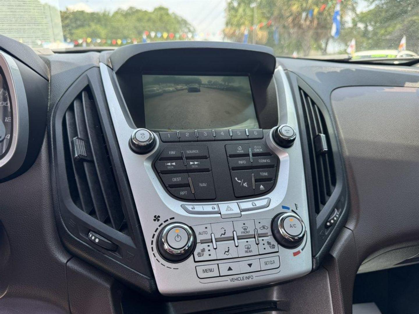 2014 White /Brown Chevrolet Equinox (2GNALCEK0E6) with an 2.4l I-4 Sidi Dohc Flex 2 engine, Automatic transmission, located at 745 East Steele Rd., West Columbia, SC, 29170, (803) 755-9148, 33.927212, -81.148483- Photo#13
