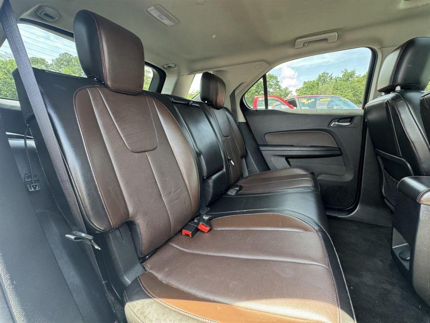 2014 White /Brown Chevrolet Equinox (2GNALCEK0E6) with an 2.4l I-4 Sidi Dohc Flex 2 engine, Automatic transmission, located at 745 East Steele Rd., West Columbia, SC, 29170, (803) 755-9148, 33.927212, -81.148483- Photo#25