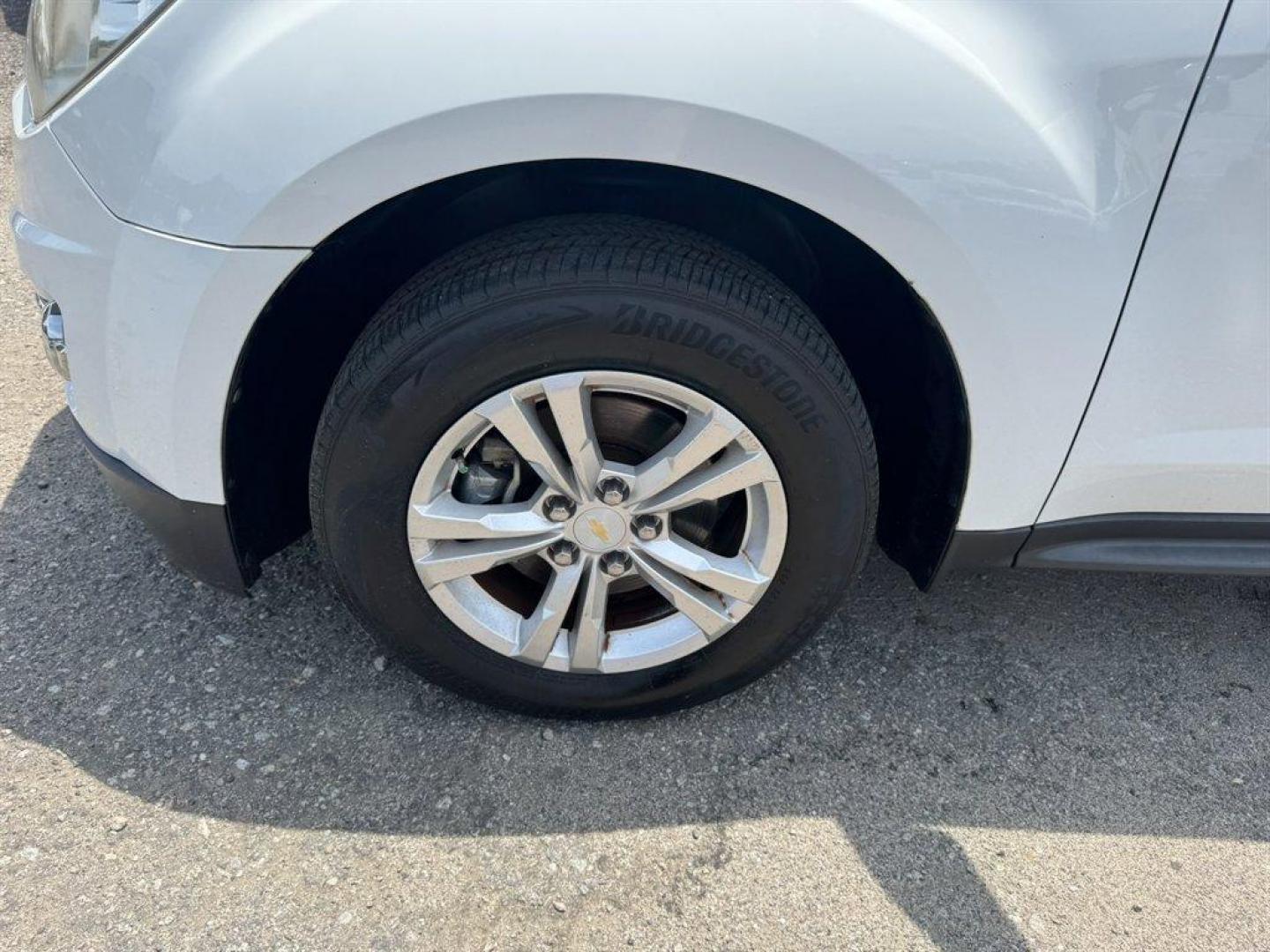 2014 White /Brown Chevrolet Equinox (2GNALCEK0E6) with an 2.4l I-4 Sidi Dohc Flex 2 engine, Automatic transmission, located at 745 East Steele Rd., West Columbia, SC, 29170, (803) 755-9148, 33.927212, -81.148483- Photo#34