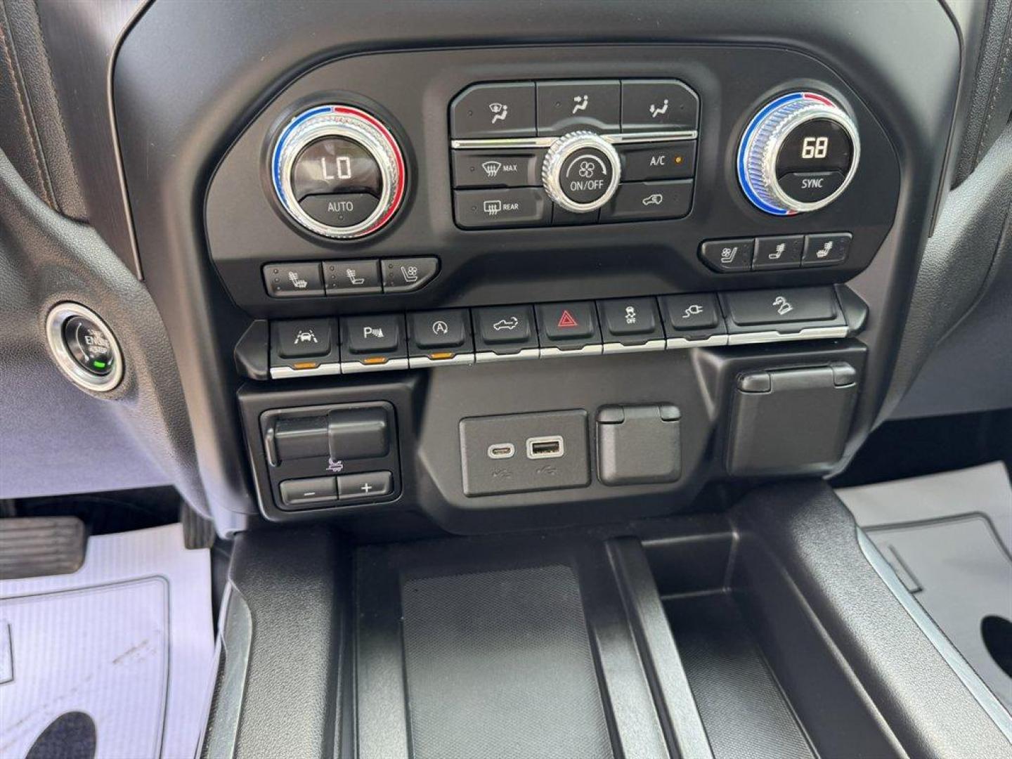 2019 Black /Black GMC Sierra 1500 (3GTP9EED7KG) with an 5.3l V8 DI DYN Fuel Mgmt engine, Automatic transmission, located at 745 East Steele Rd., West Columbia, SC, 29170, (803) 755-9148, 33.927212, -81.148483- Photo#14