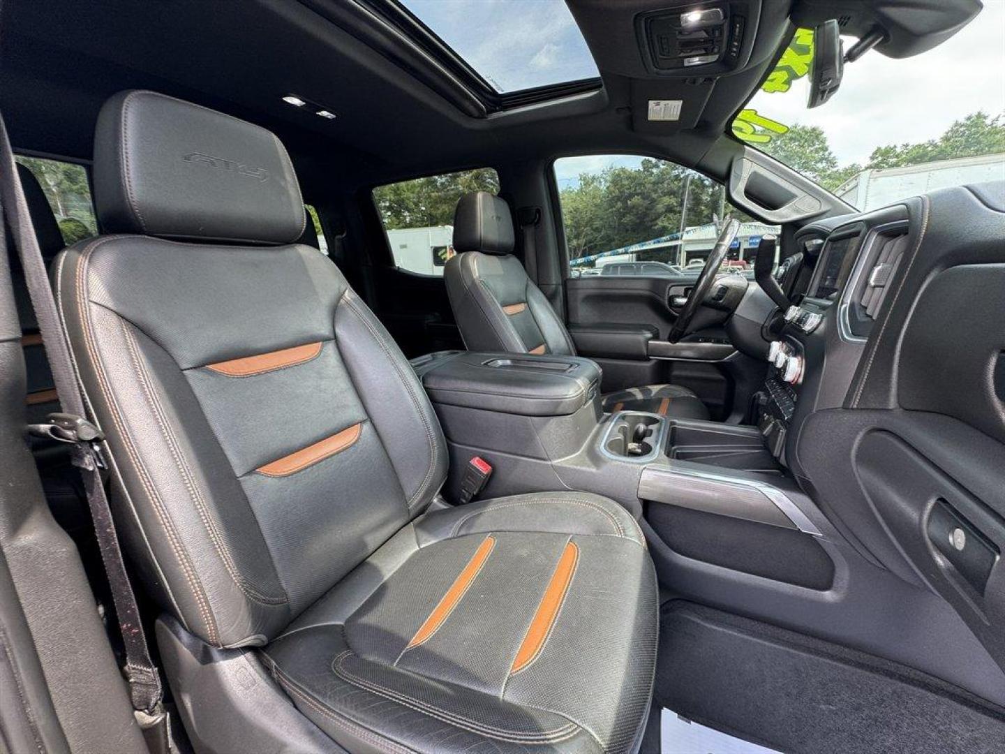 2019 Black /Black GMC Sierra 1500 (3GTP9EED7KG) with an 5.3l V8 DI DYN Fuel Mgmt engine, Automatic transmission, located at 745 East Steele Rd., West Columbia, SC, 29170, (803) 755-9148, 33.927212, -81.148483- Photo#28
