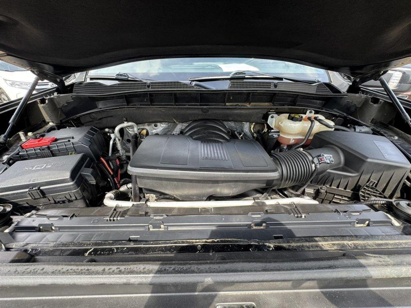 2019 Black /Black GMC Sierra 1500 (3GTP9EED7KG) with an 5.3l V8 DI DYN Fuel Mgmt engine, Automatic transmission, located at 745 East Steele Rd., West Columbia, SC, 29170, (803) 755-9148, 33.927212, -81.148483- Photo#35