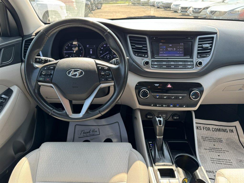 2017 Silver /Grey Hyundai Tucson (KM8J3CA28HU) with an 1.6l I-4 DI Dohc Cvvt T/C engine, Automatic transmission, located at 745 East Steele Rd., West Columbia, SC, 29170, (803) 755-9148, 33.927212, -81.148483 - Photo#6