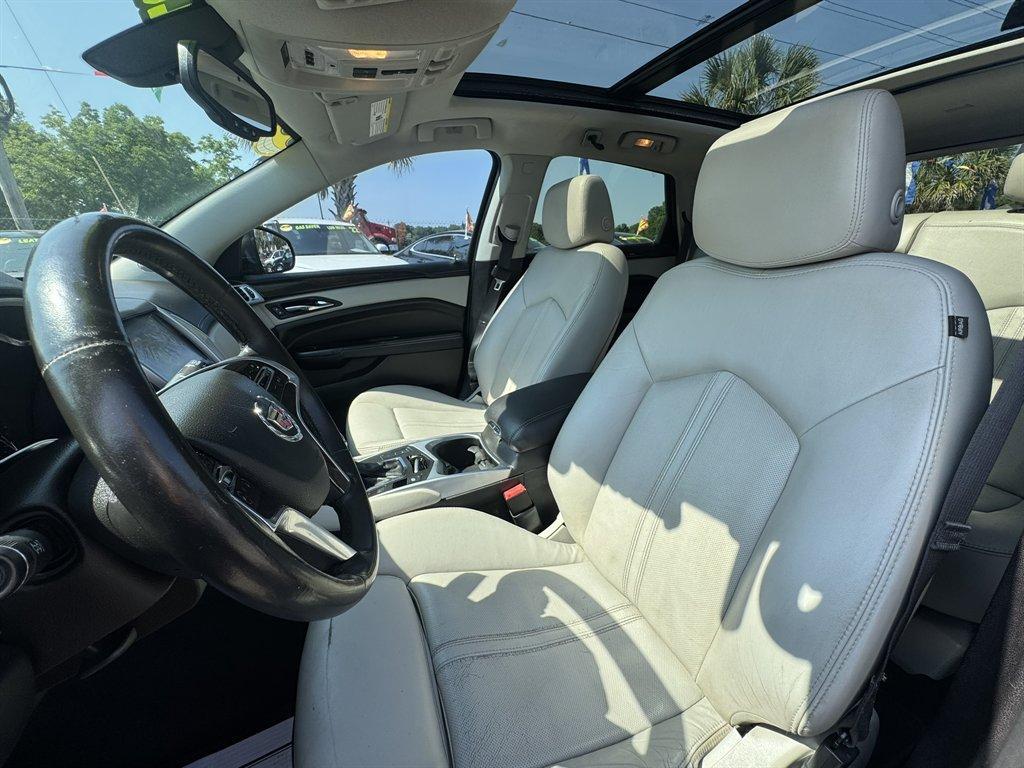 2016 Grey /Taupe Cadillac SRX (3GYFNBE38GS) with an 3.6l V6 Sidi Dohc 3.6l engine, Automatic transmission, located at 745 East Steele Rd., West Columbia, SC, 29170, (803) 755-9148, 33.927212, -81.148483 - Photo#19