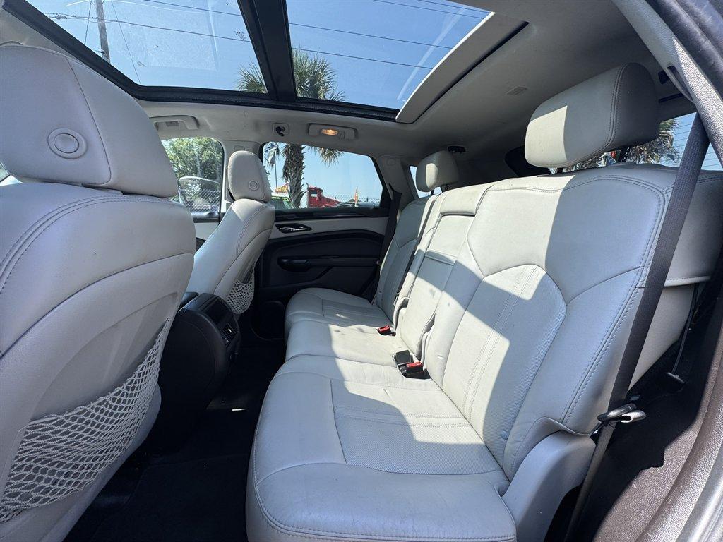 2016 Grey /Taupe Cadillac SRX (3GYFNBE38GS) with an 3.6l V6 Sidi Dohc 3.6l engine, Automatic transmission, located at 745 East Steele Rd., West Columbia, SC, 29170, (803) 755-9148, 33.927212, -81.148483 - Photo#22