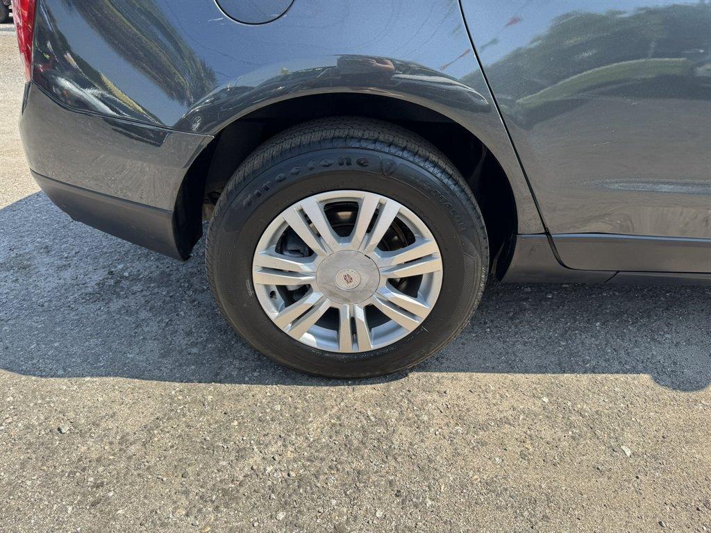 2016 Grey /Taupe Cadillac SRX (3GYFNBE38GS) with an 3.6l V6 Sidi Dohc 3.6l engine, Automatic transmission, located at 745 East Steele Rd., West Columbia, SC, 29170, (803) 755-9148, 33.927212, -81.148483 - Photo#32