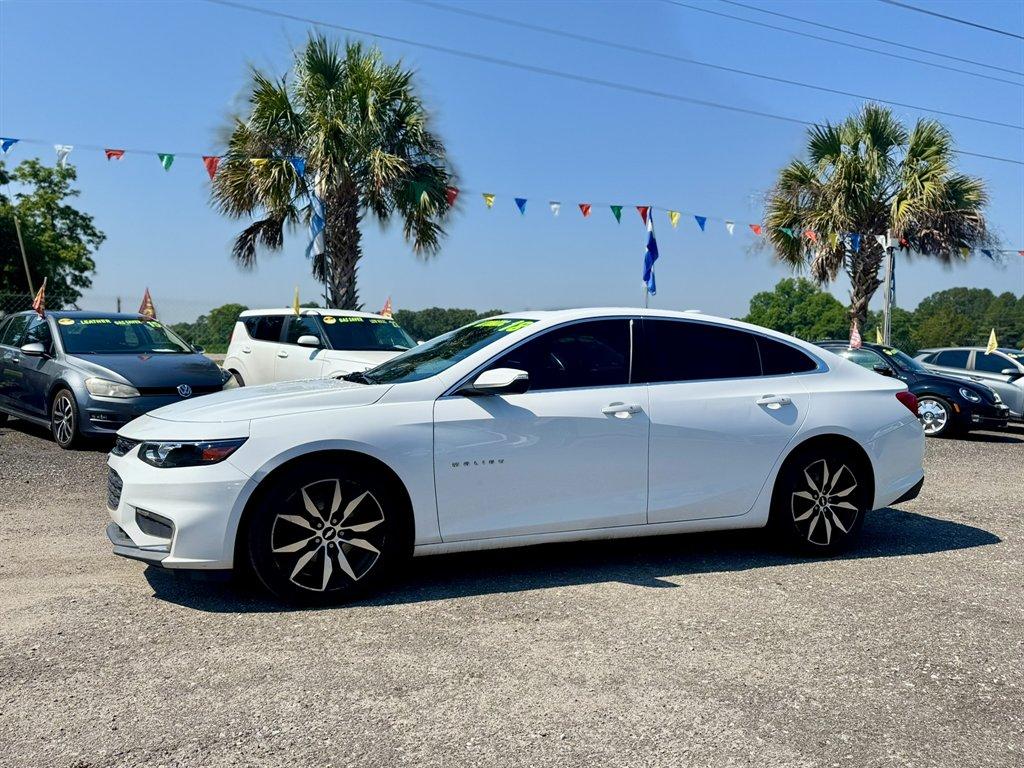 photo of 2018 Chevrolet Malibu 