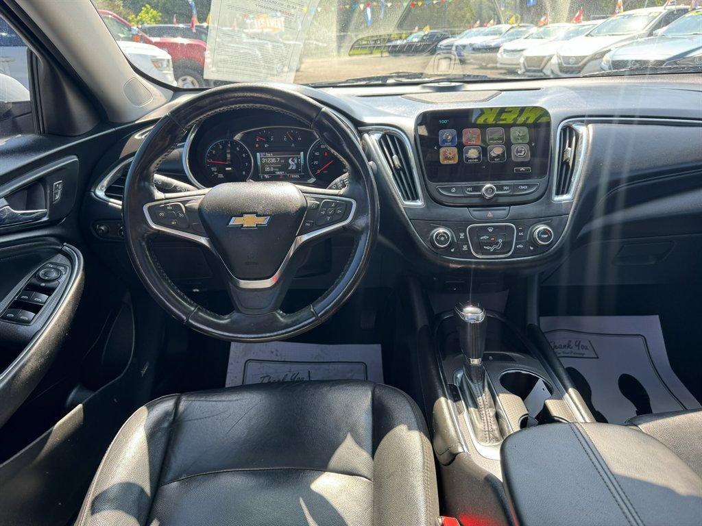 2018 White /Black Chevrolet Malibu (1G1ZD5ST2JF) with an 1.5l I-4 DI Dohc T/C 1.5l engine, Automatic transmission, located at 745 East Steele Rd., West Columbia, SC, 29170, (803) 755-9148, 33.927212, -81.148483 - Photo#6