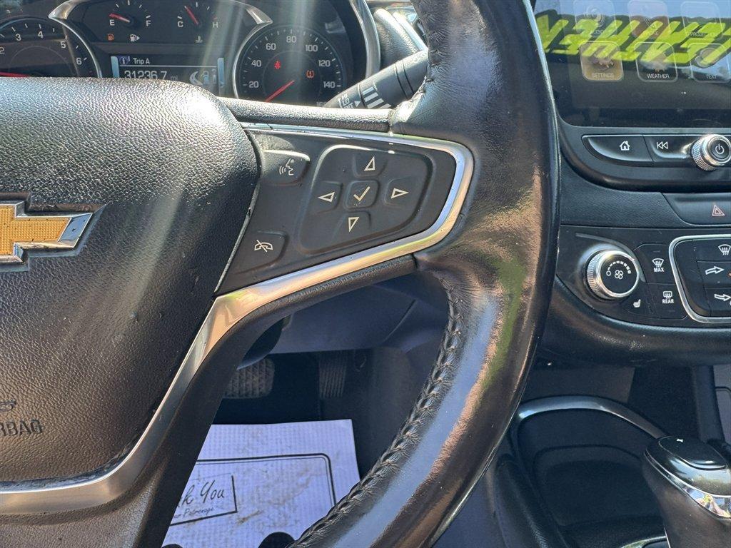 2018 White /Black Chevrolet Malibu (1G1ZD5ST2JF) with an 1.5l I-4 DI Dohc T/C 1.5l engine, Automatic transmission, located at 745 East Steele Rd., West Columbia, SC, 29170, (803) 755-9148, 33.927212, -81.148483 - Photo#9
