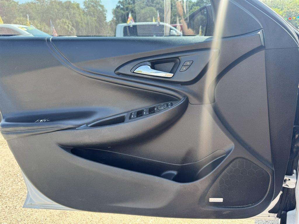 2018 White /Black Chevrolet Malibu (1G1ZD5ST2JF) with an 1.5l I-4 DI Dohc T/C 1.5l engine, Automatic transmission, located at 745 East Steele Rd., West Columbia, SC, 29170, (803) 755-9148, 33.927212, -81.148483 - Photo#18