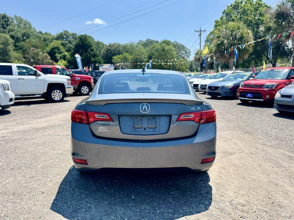 2013 Grey /Black Acura ILX (19VDE1F58DE) with an 2.0l I-4 PGM-FI Sohc 2.0l engine, Automatic transmission, located at 745 East Steele Rd., West Columbia, SC, 29170, (803) 755-9148, 33.927212, -81.148483 - Photo#4