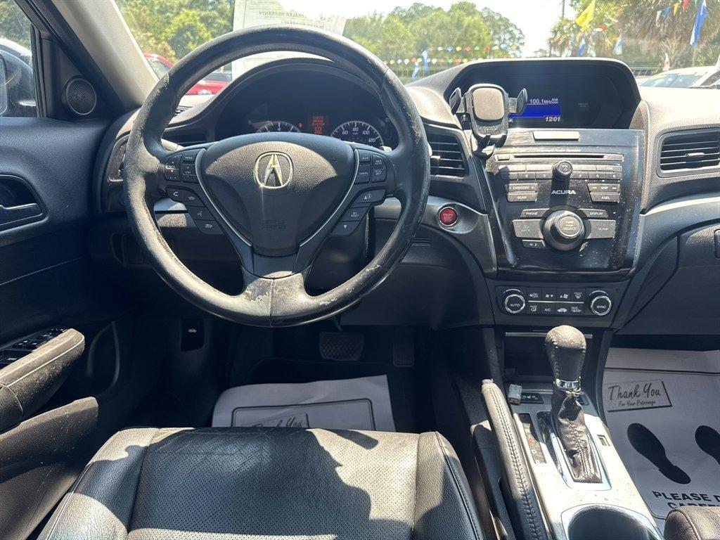 2013 Grey /Black Acura ILX (19VDE1F58DE) with an 2.0l I-4 PGM-FI Sohc 2.0l engine, Automatic transmission, located at 745 East Steele Rd., West Columbia, SC, 29170, (803) 755-9148, 33.927212, -81.148483 - Photo#6
