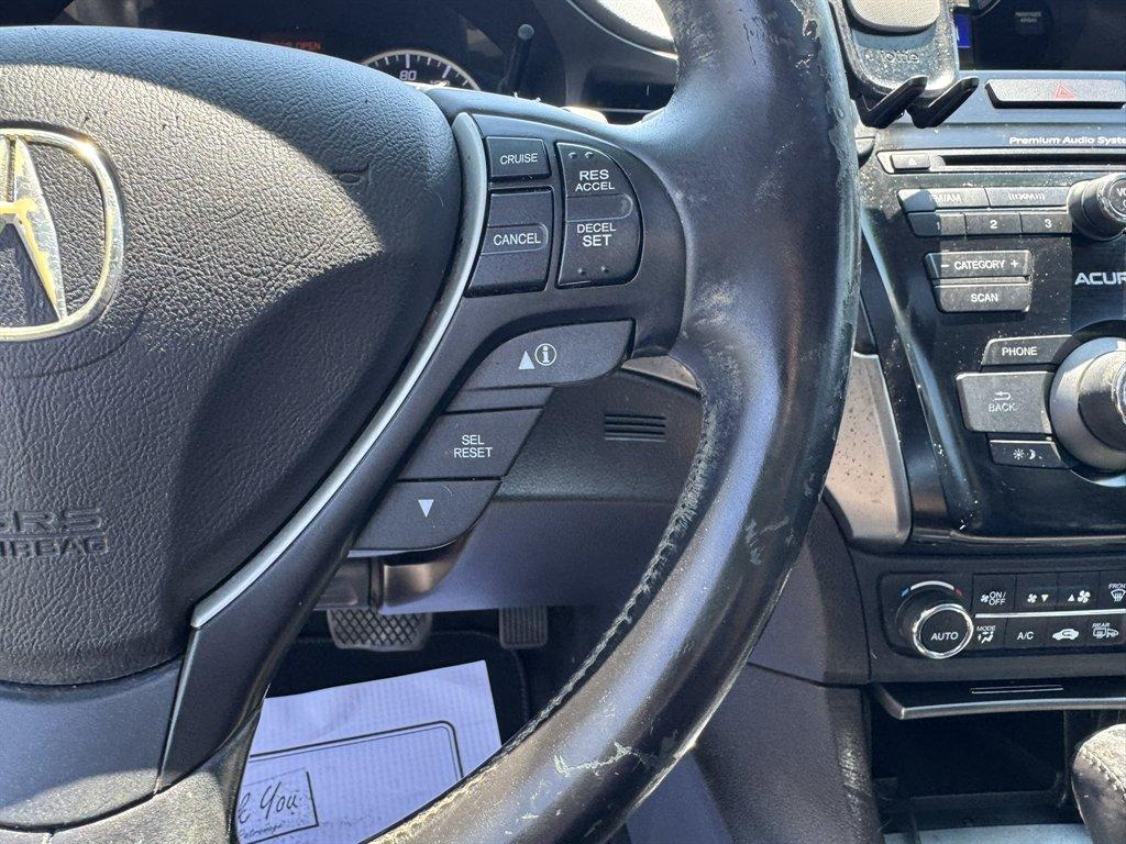2013 Grey /Black Acura ILX (19VDE1F58DE) with an 2.0l I-4 PGM-FI Sohc 2.0l engine, Automatic transmission, located at 745 East Steele Rd., West Columbia, SC, 29170, (803) 755-9148, 33.927212, -81.148483 - Photo#9