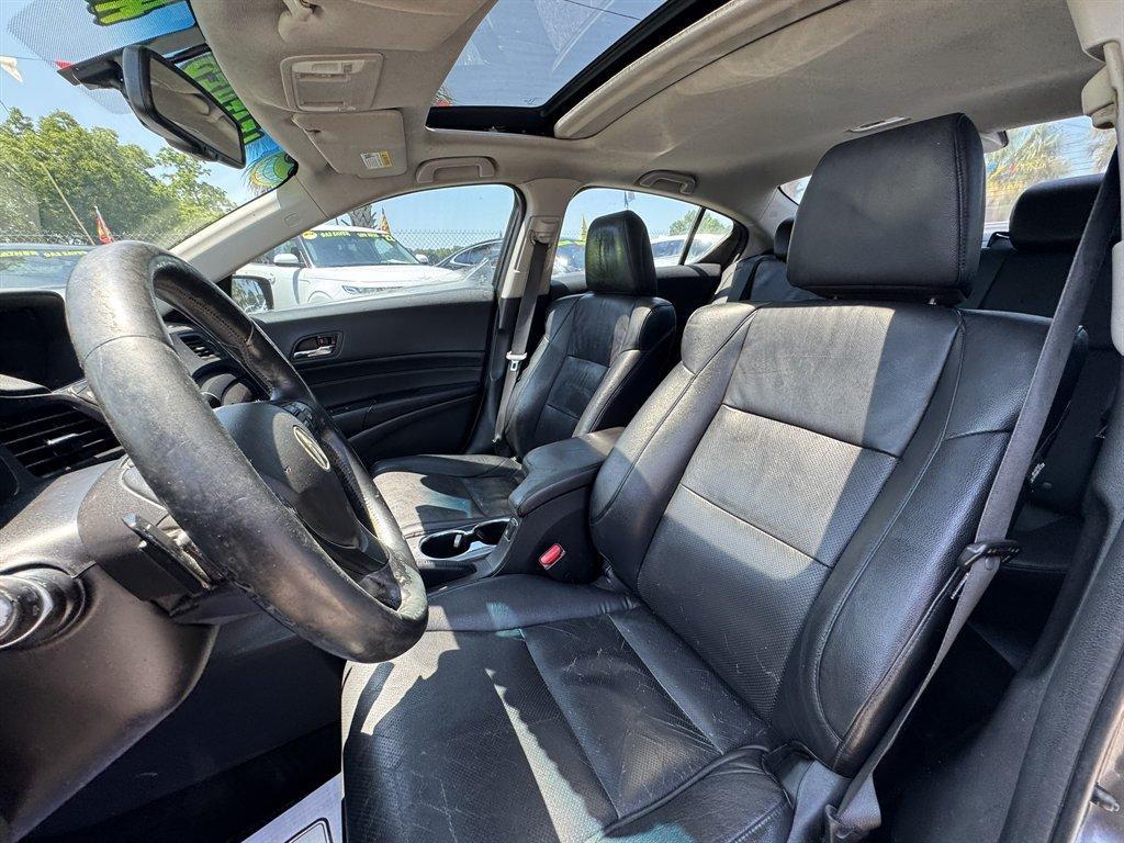2013 Grey /Black Acura ILX (19VDE1F58DE) with an 2.0l I-4 PGM-FI Sohc 2.0l engine, Automatic transmission, located at 745 East Steele Rd., West Columbia, SC, 29170, (803) 755-9148, 33.927212, -81.148483 - Photo#18