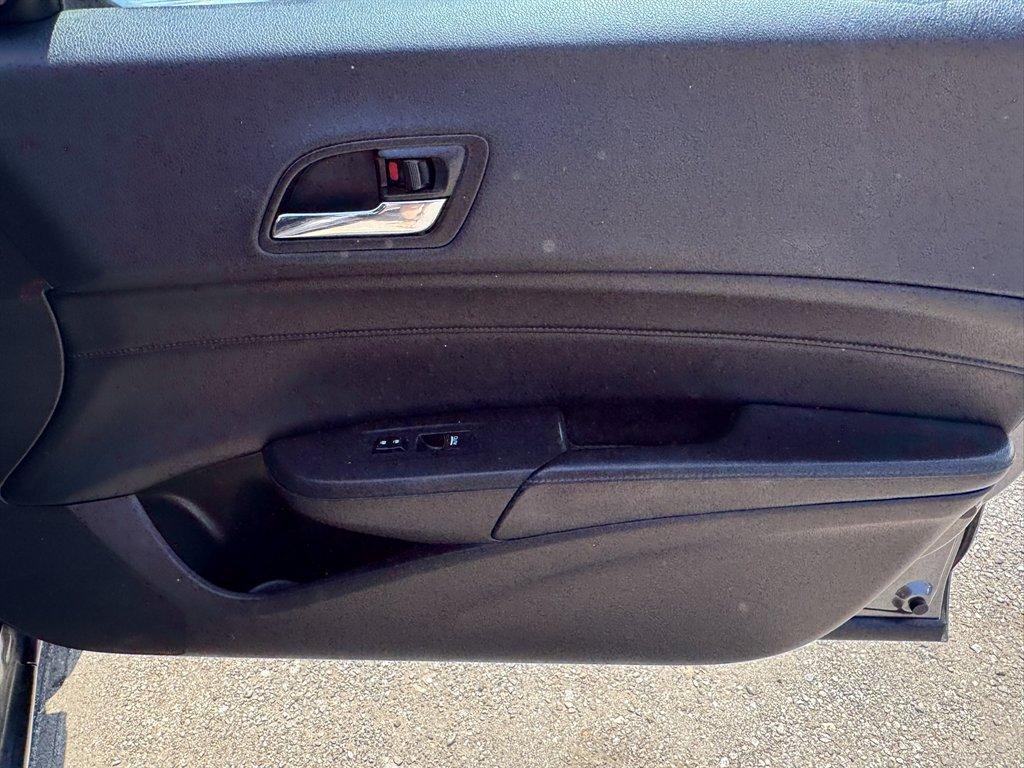 2013 Grey /Black Acura ILX (19VDE1F58DE) with an 2.0l I-4 PGM-FI Sohc 2.0l engine, Automatic transmission, located at 745 East Steele Rd., West Columbia, SC, 29170, (803) 755-9148, 33.927212, -81.148483 - Photo#24