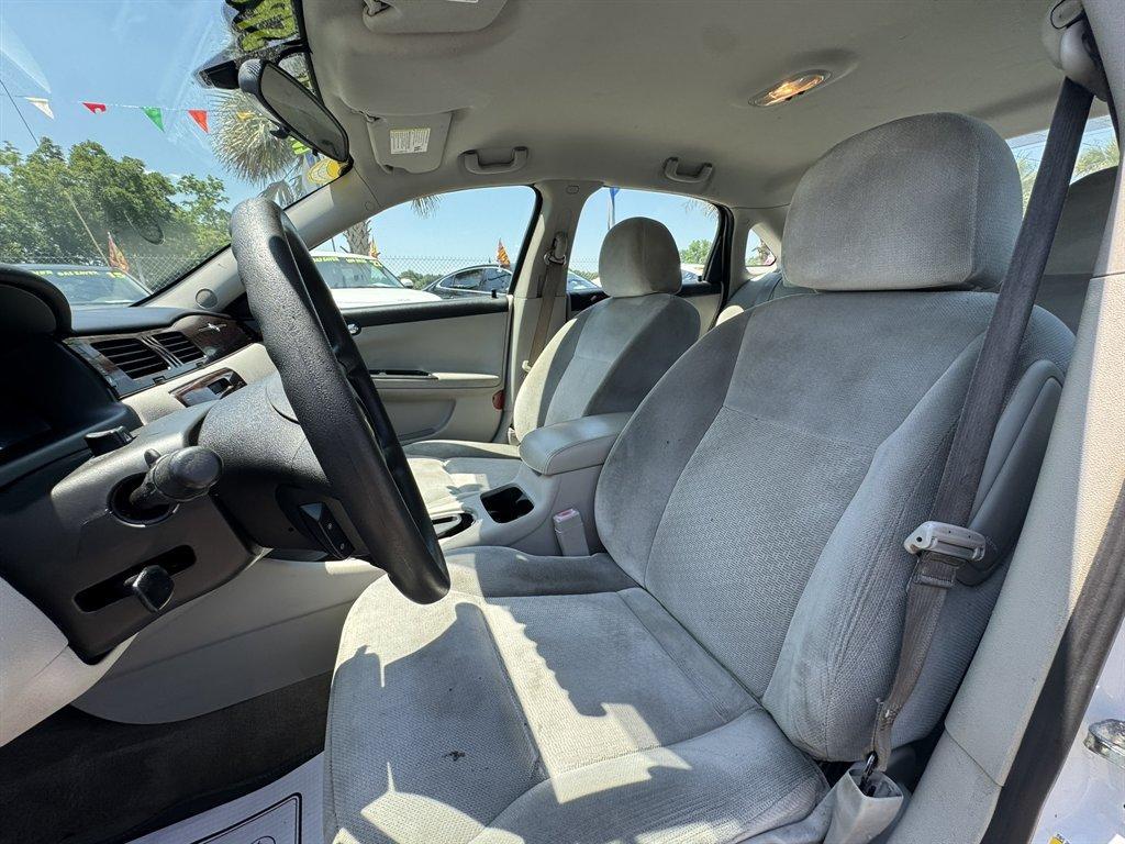 2015 White /Grey Chevrolet Impala Limited (2G1WA5E39F1) with an 3.6l V6 Sidi Dohc Flex 3. engine, Automatic transmission, located at 745 East Steele Rd., West Columbia, SC, 29170, (803) 755-9148, 33.927212, -81.148483 - Photo#14