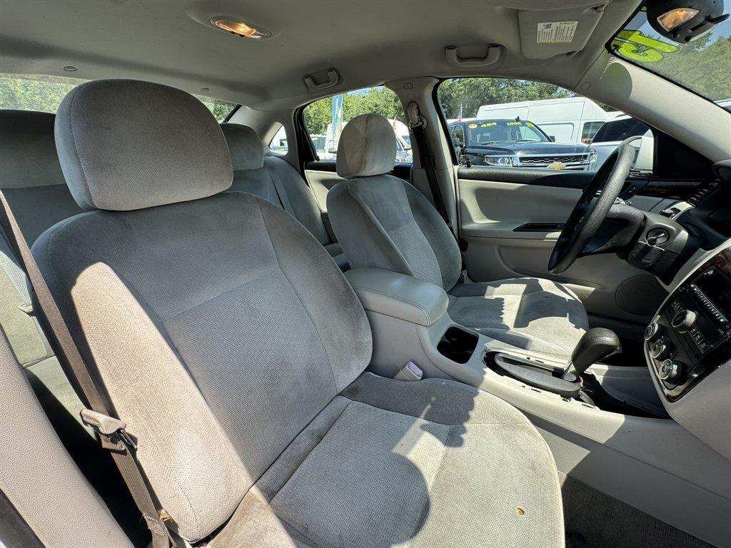 2015 White /Grey Chevrolet Impala Limited (2G1WA5E39F1) with an 3.6l V6 Sidi Dohc Flex 3. engine, Automatic transmission, located at 745 East Steele Rd., West Columbia, SC, 29170, (803) 755-9148, 33.927212, -81.148483 - Photo#22