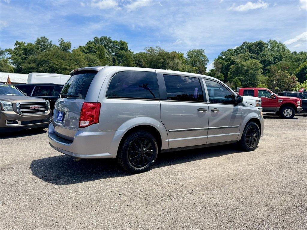 2015 Silver /Black Dodge Grand Caravan (2C4RDGBG9FR) with an 3.6l V6 MPI Dohc VVT Flex engine, Automatic transmission, located at 745 East Steele Rd., West Columbia, SC, 29170, (803) 755-9148, 33.927212, -81.148483 - Photo#3