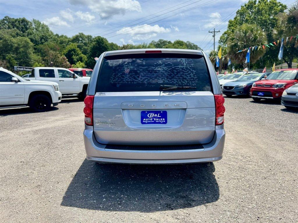 2015 Silver /Black Dodge Grand Caravan (2C4RDGBG9FR) with an 3.6l V6 MPI Dohc VVT Flex engine, Automatic transmission, located at 745 East Steele Rd., West Columbia, SC, 29170, (803) 755-9148, 33.927212, -81.148483 - Photo#4