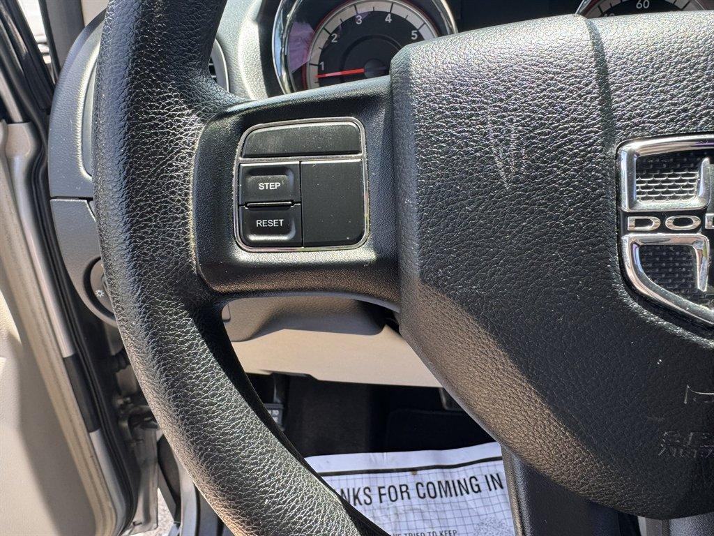2015 Silver /Black Dodge Grand Caravan (2C4RDGBG9FR) with an 3.6l V6 MPI Dohc VVT Flex engine, Automatic transmission, located at 745 East Steele Rd., West Columbia, SC, 29170, (803) 755-9148, 33.927212, -81.148483 - Photo#8