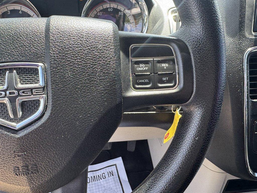 2015 Silver /Black Dodge Grand Caravan (2C4RDGBG9FR) with an 3.6l V6 MPI Dohc VVT Flex engine, Automatic transmission, located at 745 East Steele Rd., West Columbia, SC, 29170, (803) 755-9148, 33.927212, -81.148483 - Photo#9