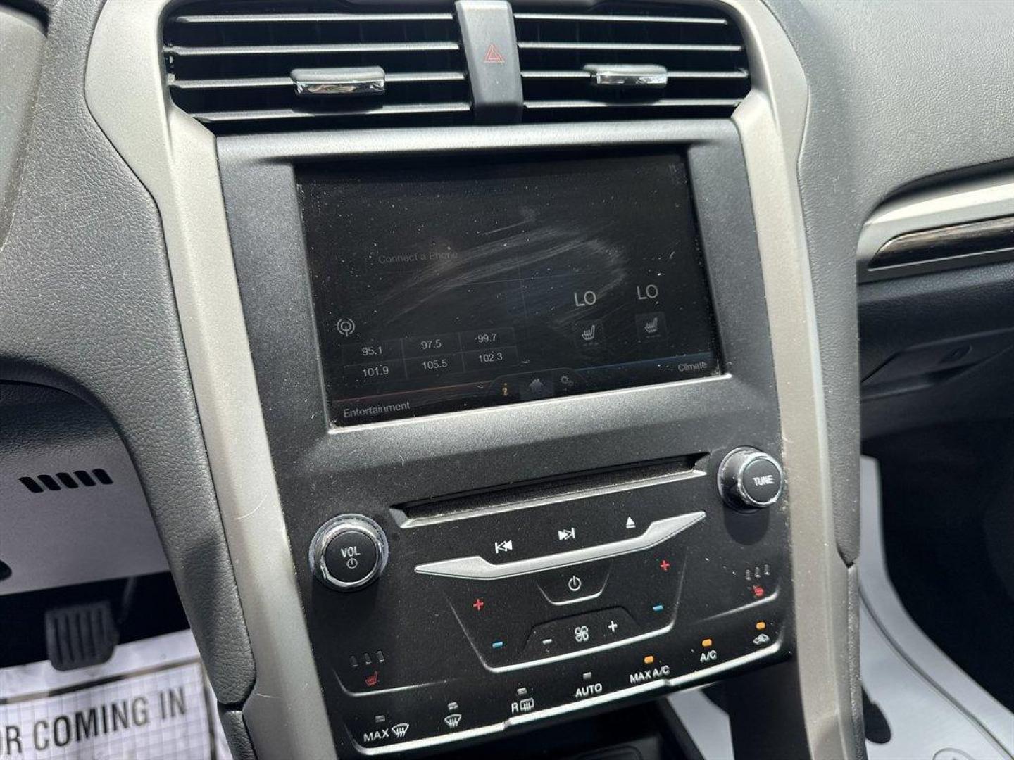 2014 Silver /Black Ford Fusion (3FA6P0HR8ER) with an 1.6l I-4 DI Dohc TC Ecobt engine, Manual transmission, located at 745 East Steele Rd., West Columbia, SC, 29170, (803) 755-9148, 33.927212, -81.148483- Photo#12