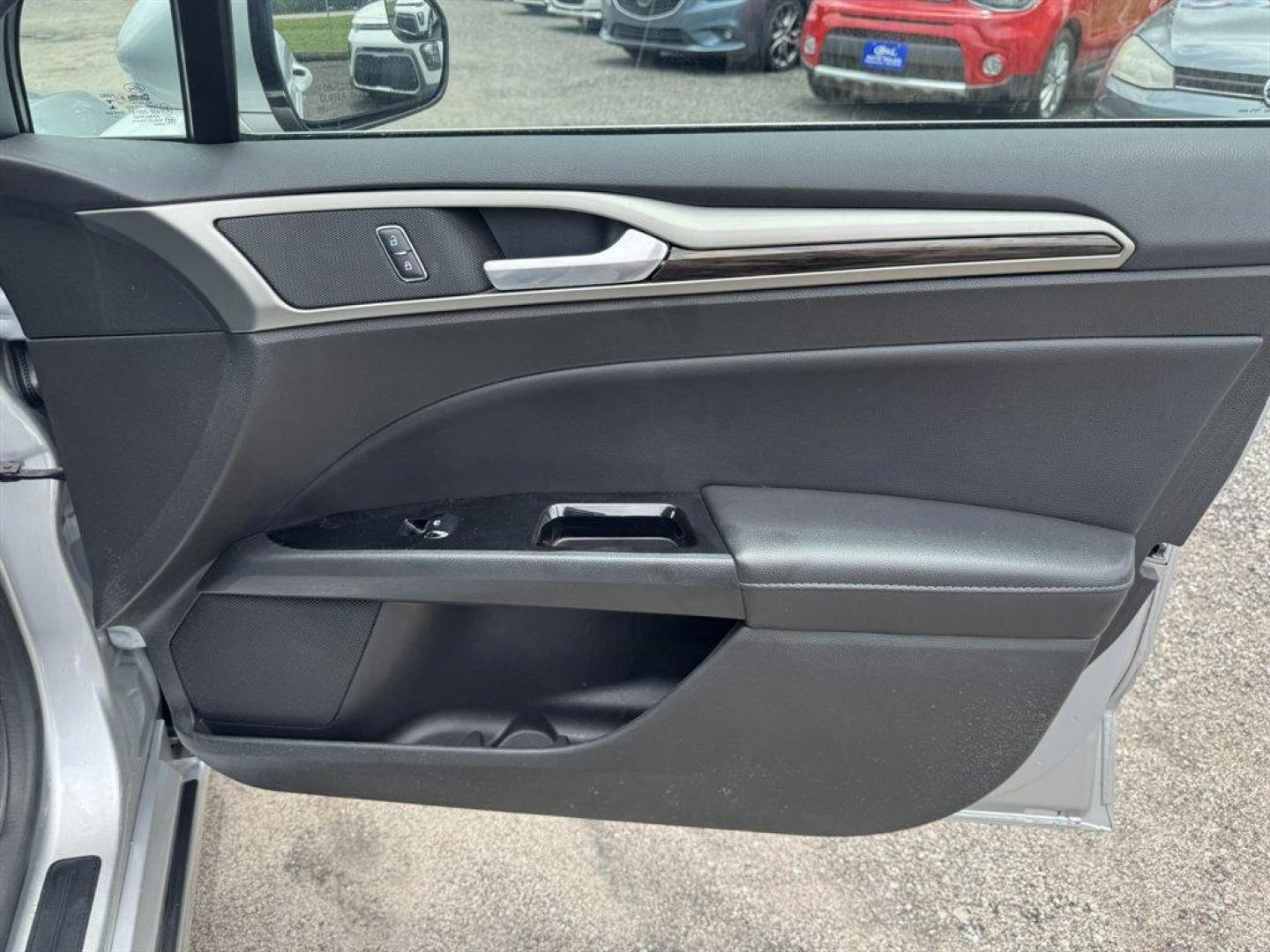 2014 Silver /Black Ford Fusion (3FA6P0HR8ER) with an 1.6l I-4 DI Dohc TC Ecobt engine, Manual transmission, located at 745 East Steele Rd., West Columbia, SC, 29170, (803) 755-9148, 33.927212, -81.148483- Photo#23