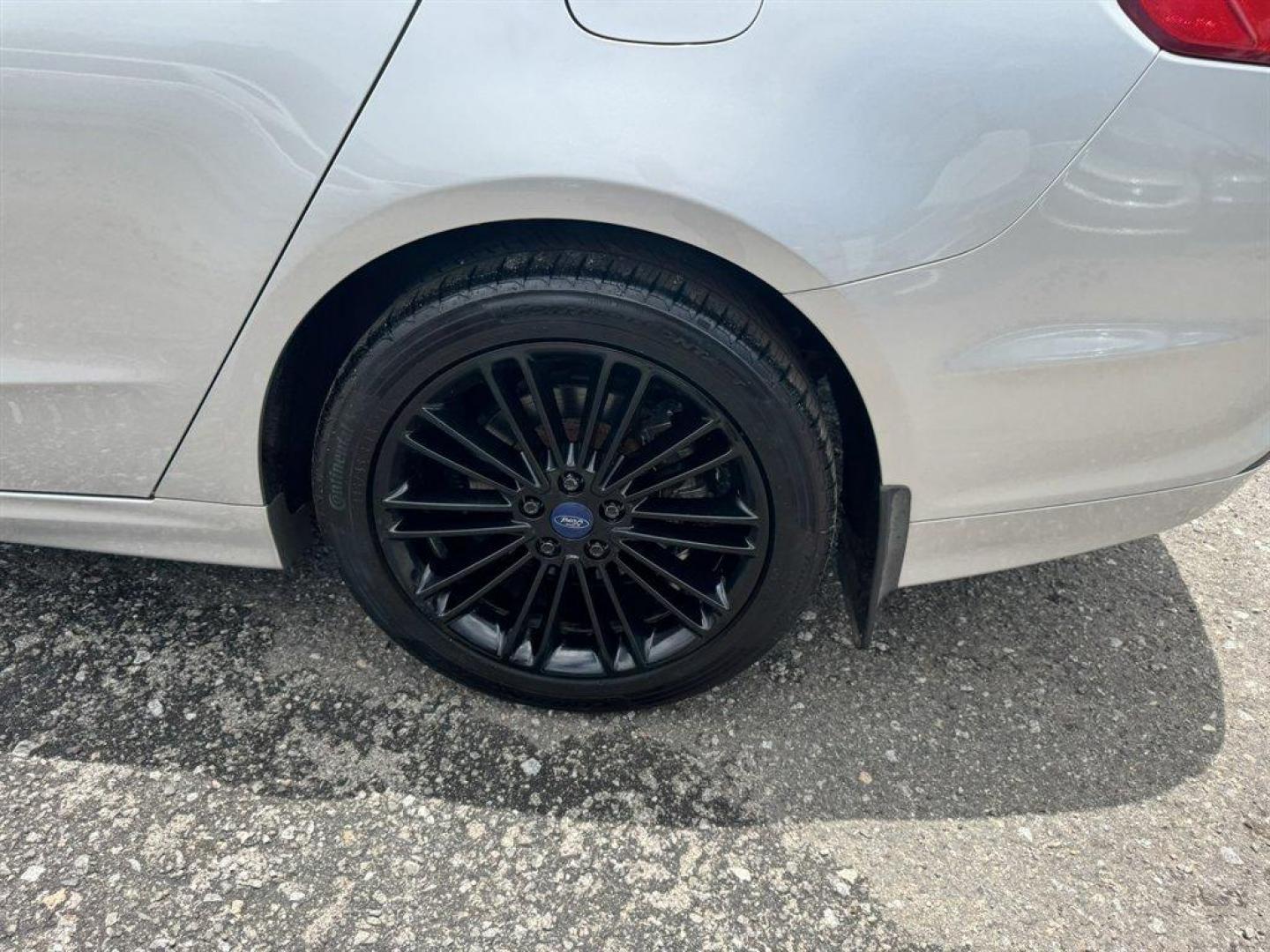 2014 Silver /Black Ford Fusion (3FA6P0HR8ER) with an 1.6l I-4 DI Dohc TC Ecobt engine, Manual transmission, located at 745 East Steele Rd., West Columbia, SC, 29170, (803) 755-9148, 33.927212, -81.148483- Photo#29