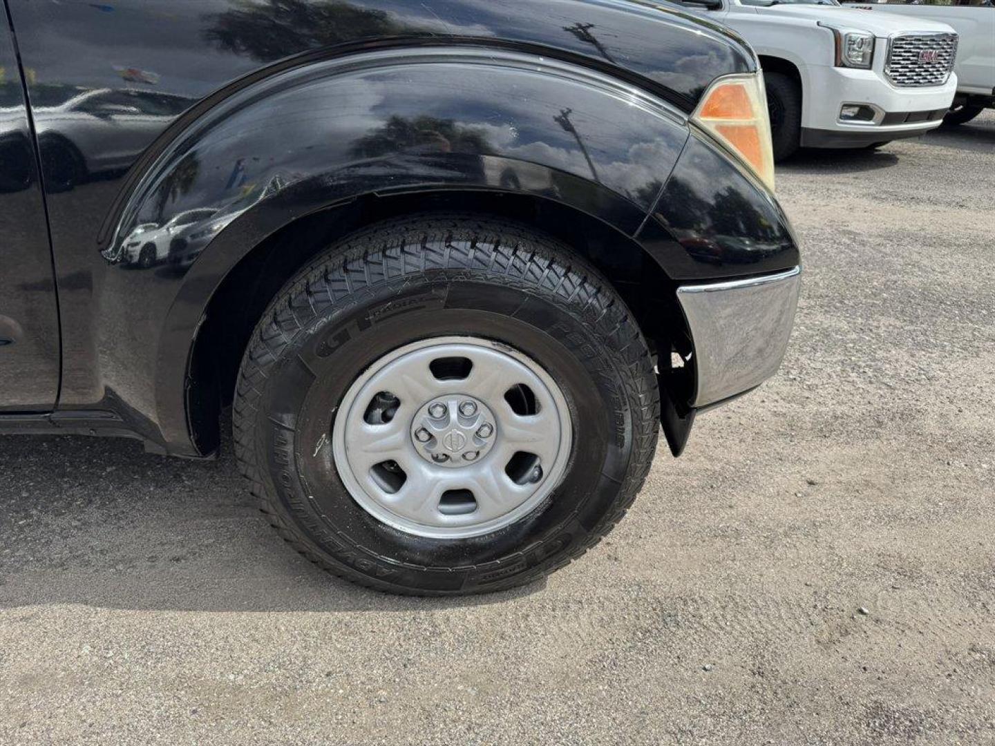2007 Black /Grey Nissan Frontier (1N6AD07U67C) with an 4.0l V6 MPI Dohc 4.0l engine, Automatic transmission, located at 745 East Steele Rd., West Columbia, SC, 29170, (803) 755-9148, 33.927212, -81.148483- Photo#22