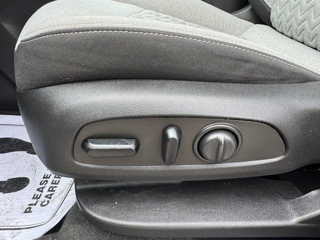2023 White /Grey Chevrolet Equinox (3GNAXKEG2PS) with an 1.5l I-4 DI Dohc T/C 1.5l engine, Automatic transmission, located at 745 East Steele Rd., West Columbia, SC, 29170, (803) 755-9148, 33.927212, -81.148483 - Photo#20