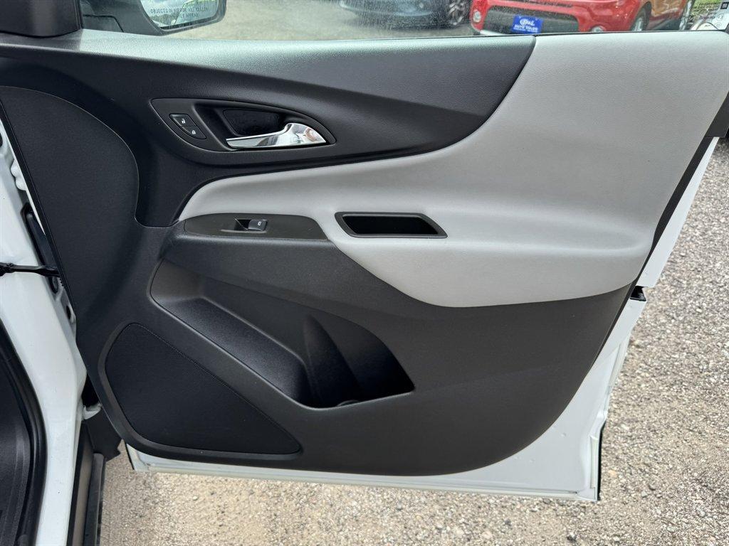 2023 White /Grey Chevrolet Equinox (3GNAXKEG2PS) with an 1.5l I-4 DI Dohc T/C 1.5l engine, Automatic transmission, located at 745 East Steele Rd., West Columbia, SC, 29170, (803) 755-9148, 33.927212, -81.148483 - Photo#25